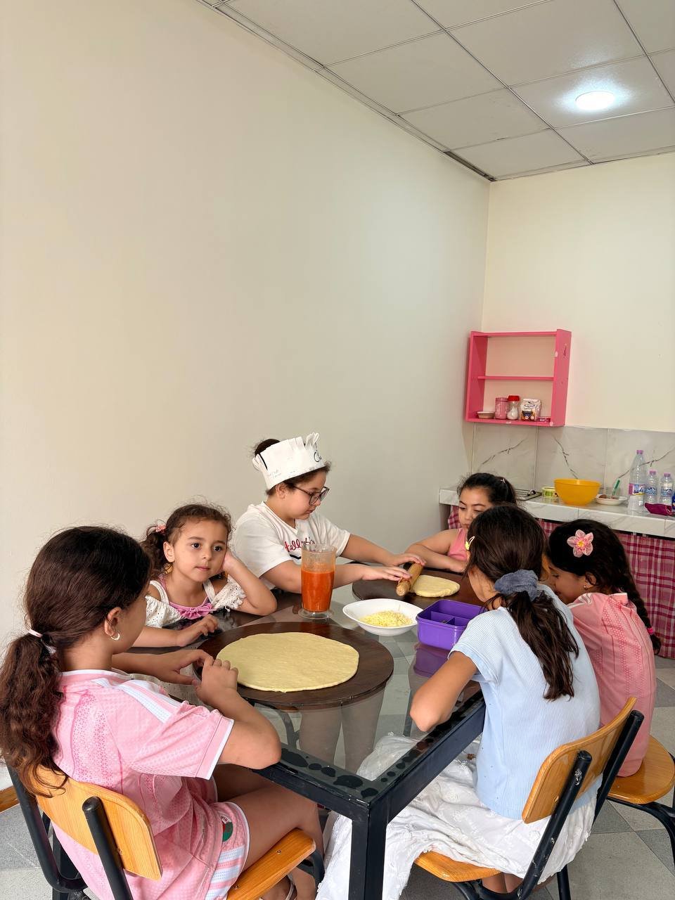Azzabene School — Activités: Apiculture, moments de classe et événements